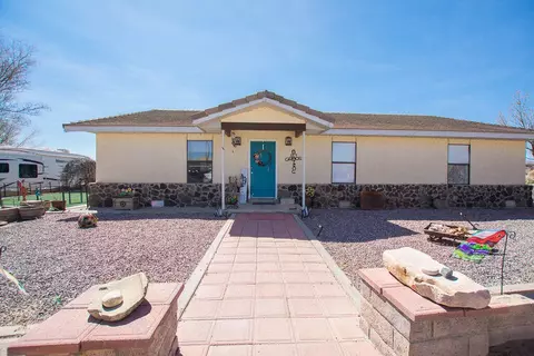 4 Alamillo Rd, San Acacia, NM 87831