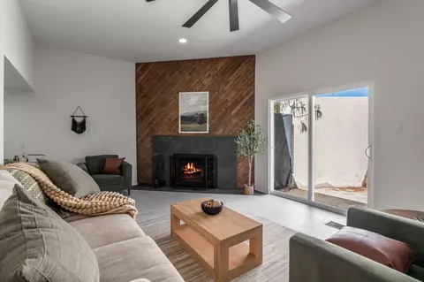 1701 Miracerros Pl NE, Albuquerque, NM 87106