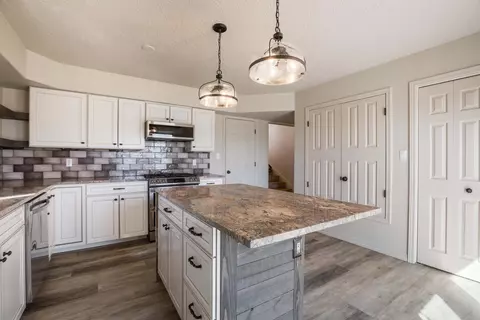 10 Adams Rd, Edgewood, NM 87015