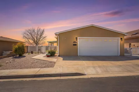 303 Sunrise Bluffs Dr, Belen, NM 87002