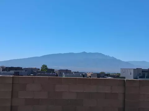 5724 Sandoval Dr NE, Rio Rancho, NM 87144