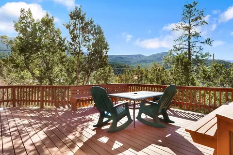 87 Redondo Rd, Jemez Springs, NM 87025