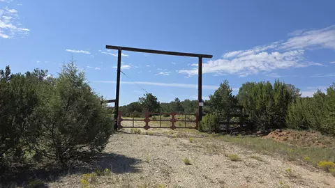 92 La Miga Canyon Rd, Estancia, NM 87016