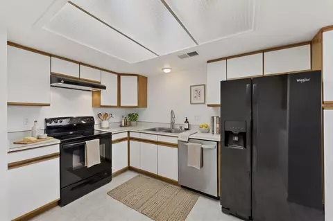 823 Country Club Dr SE #1B, Rio Rancho, NM 87124