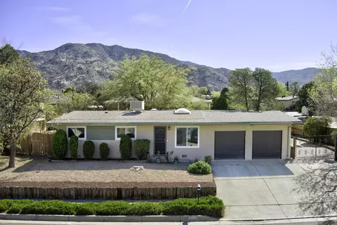 2500 La Charles Dr NE, Albuquerque, NM 87112