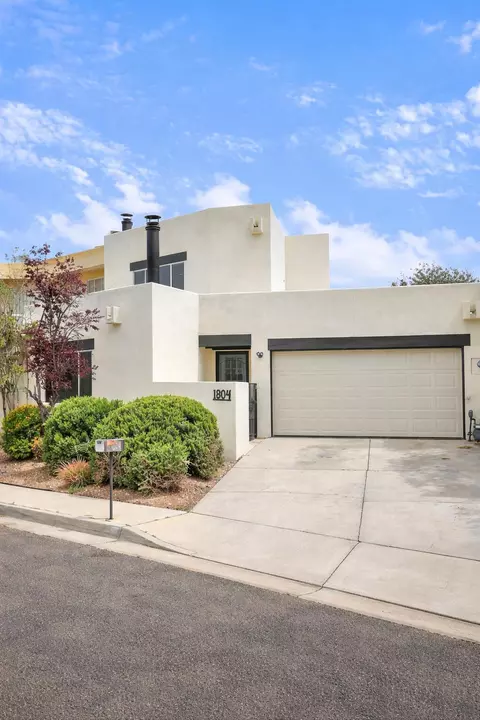 1804 Miracerros Pl NE, Albuquerque, NM 87106