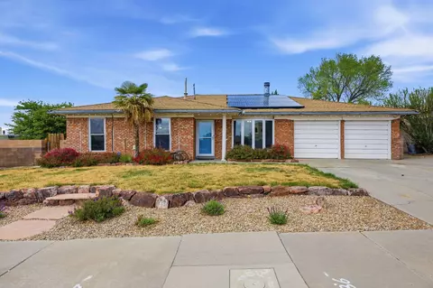 9415 Layton Ave NE, Albuquerque, NM 87111