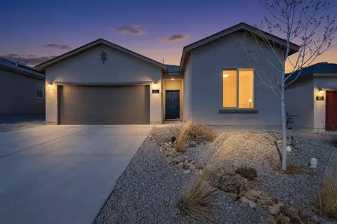 211 Prism Ave SW, Rio Rancho, NM 87124