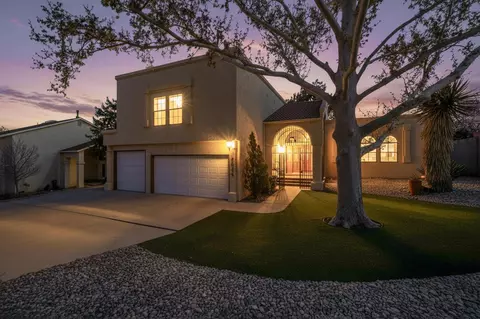 4544 Greene Ave NW, Albuquerque, NM 87114