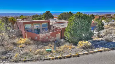 726 Tramway Ln NE #24, Albuquerque, NM 87122
