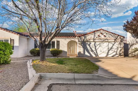 1305 Villa Campo NE, Albuquerque, NM 87113