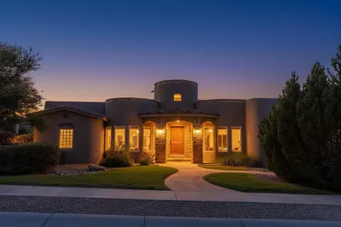 8008 Merissa Ln NE, Albuquerque, NM 87122