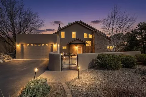 9 White Stallion Ct, Edgewood, NM 87015