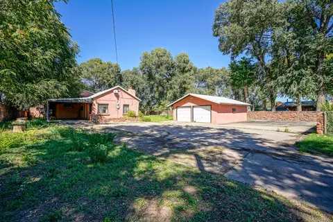 158 Independence Ave, Las Vegas, NM 87701