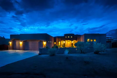11815 Signal Ave NE, Albuquerque, NM 87122