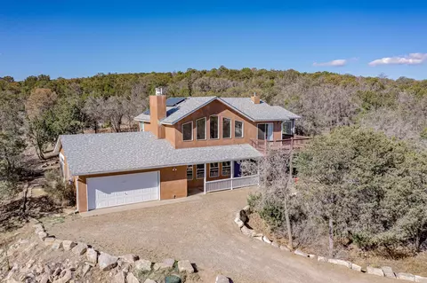 98 Camino Cerritos, Edgewood, NM 87015