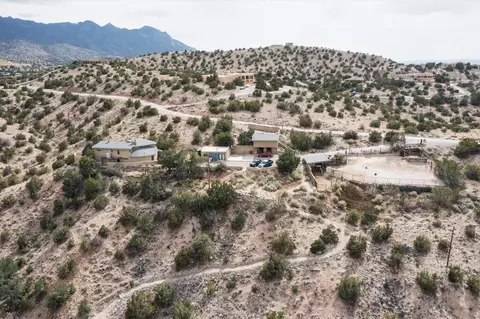 22 Cabezon Rd, Placitas, NM 87043