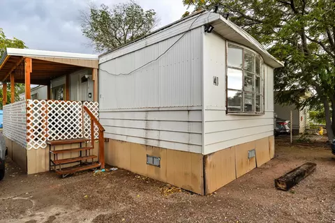 4301 Blake Rd SW #TRLR 40, Albuquerque, NM 87121