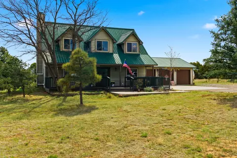 15 Steeplechase Dr, Tijeras, NM 87059