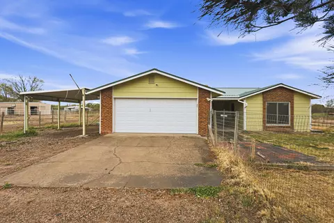 6 Sierra Vista Ct, Peralta, NM 87042