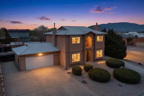 832 Monticello Park Dr SE, Rio Rancho, NM 87124