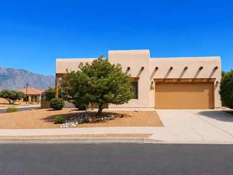 1000 Purple Aster Dr, Bernalillo, NM 87004