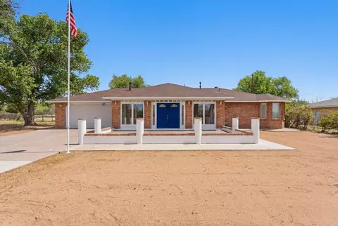 38 Sunset Dr, Belen, NM 87002