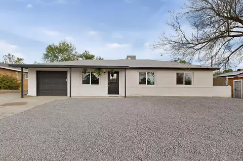 2032 Vermont St NE, Albuquerque, NM 87110