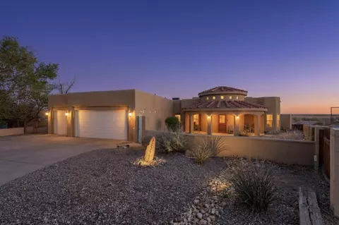 1521 Valley View Dr SW, Los Lunas, NM 87031