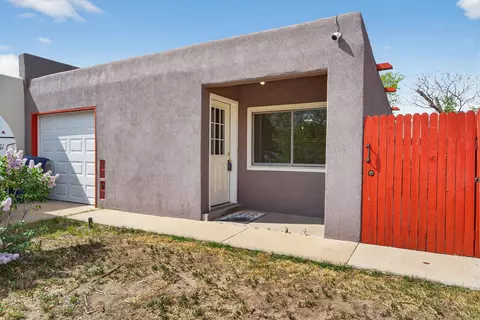 511 Pattie Ln SE, Albuquerque, NM 87123