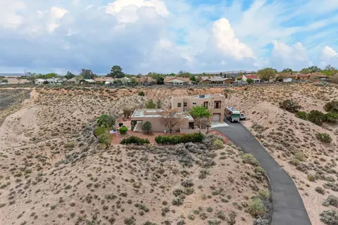 2500 Abrazo Rd NE, Rio Rancho, NM 87124