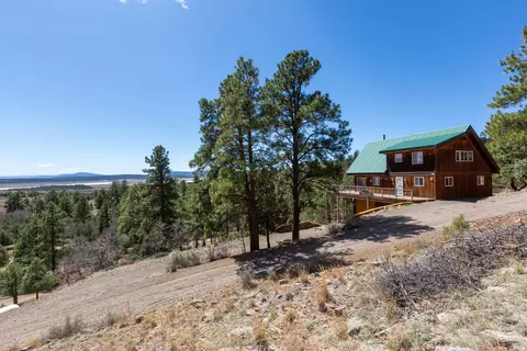 9 Bonita Vista Trl, Los Ojos, NM 87551