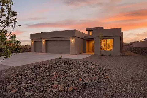 1207 15th St SE, Rio Rancho, NM 87124