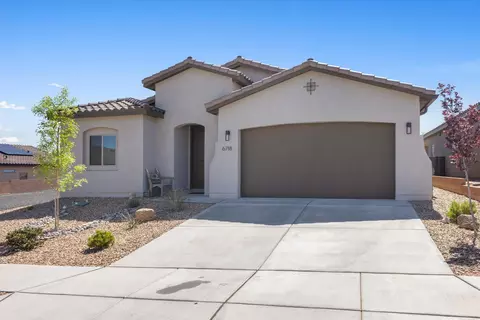 6718 Sydney Dr NE, Rio Rancho, NM 87144