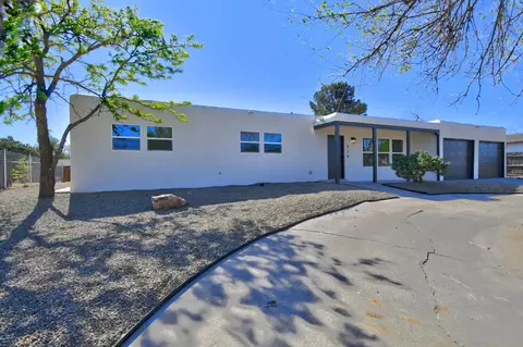 514 Villa Verde Dr SE, Rio Rancho, NM 87124