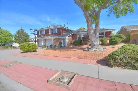 7605 Palo Duro Ave NE, Albuquerque, NM 87110