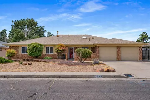 7635 Arroyo Del Oso Ave NE, Albuquerque, NM 87109