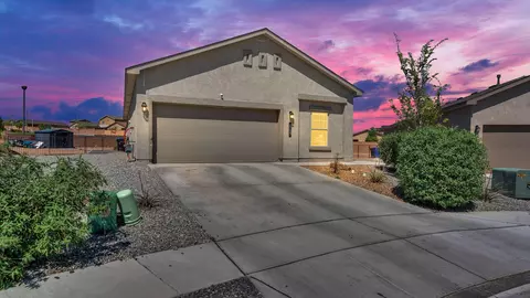 10687 Valedon Ln SW, Albuquerque, NM 87121