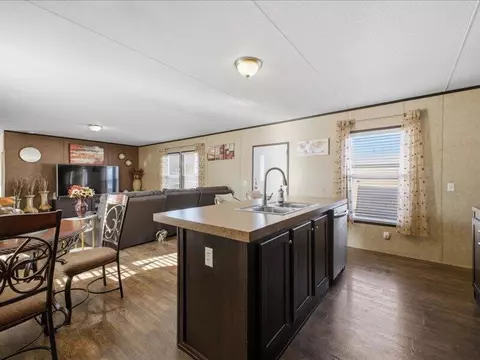 7401 San Pedro Dr NE #TRLR 166, Albuquerque, NM 87109