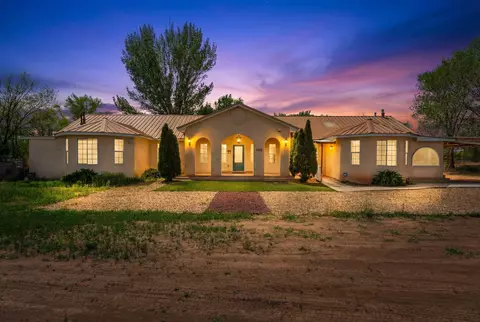 42 Crawford Rd, Jarales, NM 87023
