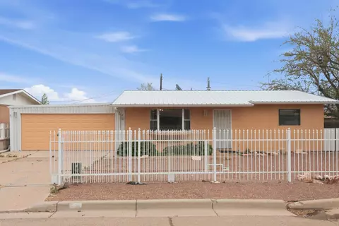 620 S 11th St, Belen, NM 87002