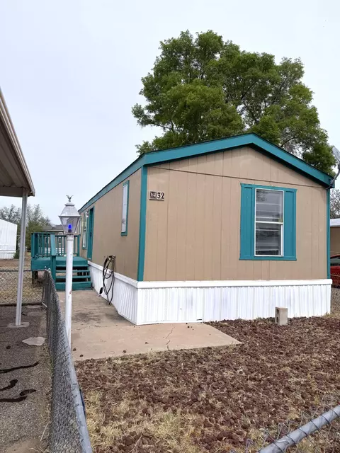 8900 2nd St NW #32, Albuquerque, NM 87114