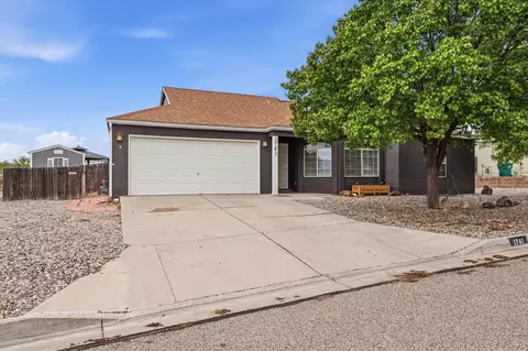1741 Blueberry Dr NE, Rio Rancho, NM 87144