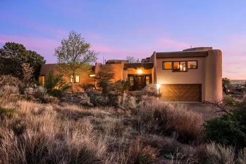 18 Cedar Hill Rd NE, Albuquerque, NM 87122