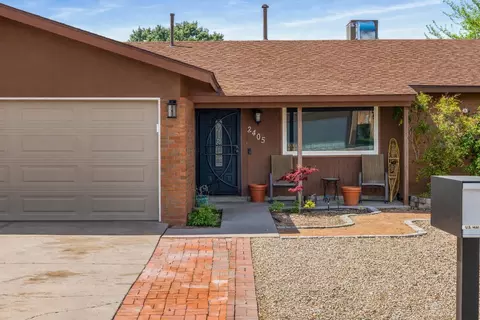 2405 Hiawatha Dr NE, Albuquerque, NM 87112