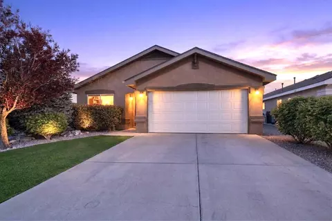 8056 Tuscarora Rd NW, Albuquerque, NM 87114
