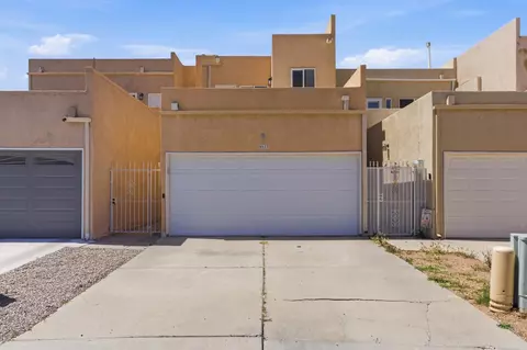 4623 Via Macduffee Rd NE, Albuquerque, NM 87111