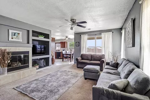 7501 Banyon Ave NW, Albuquerque, NM 87114