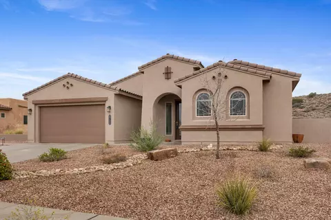 5732 Pikes Peak Loop NE, Rio Rancho, NM 87144