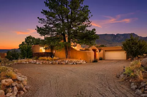 959 Antelope Ave NE, Albuquerque, NM 87122